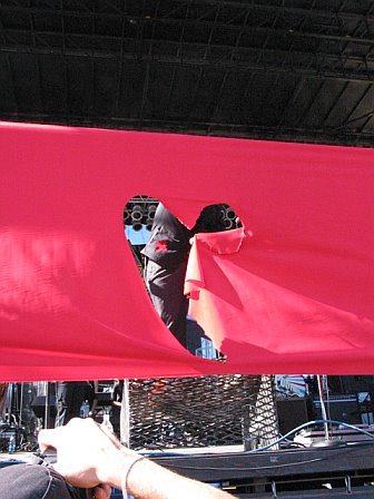 Polyphonic Spree Entrance: A Heart!