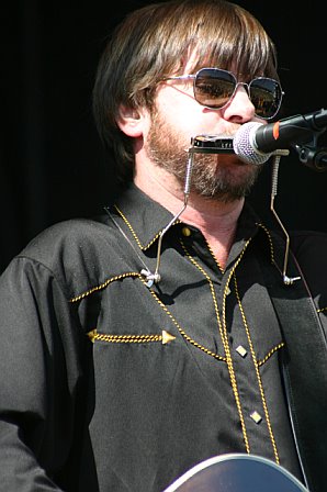 Jay Farrar Plays Harmonica at The Echo Project